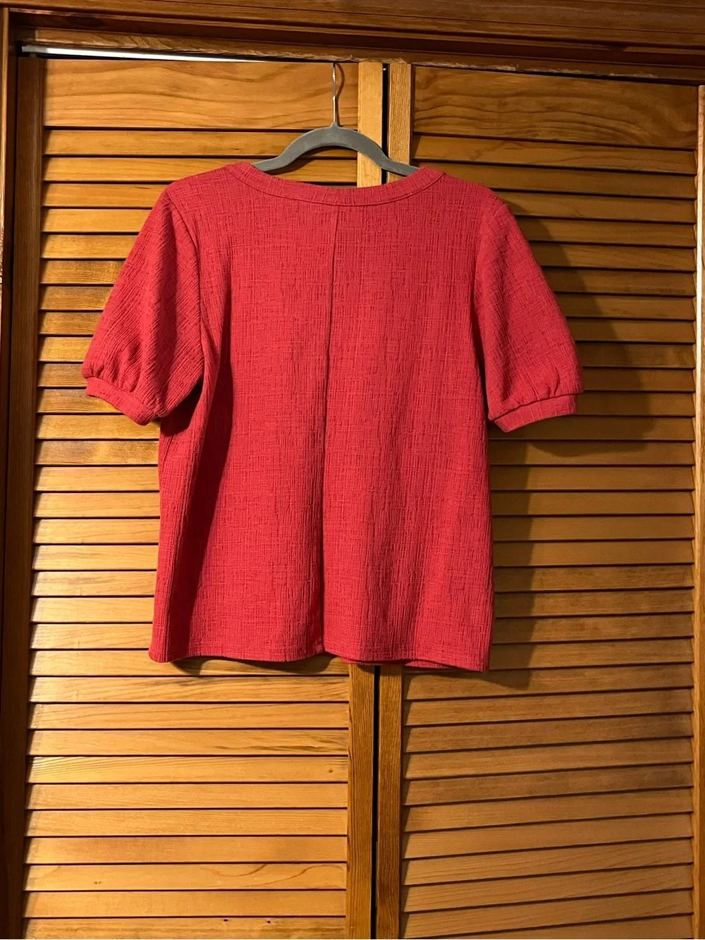 LOFT Textured V-Neck Puff Sleeve Top